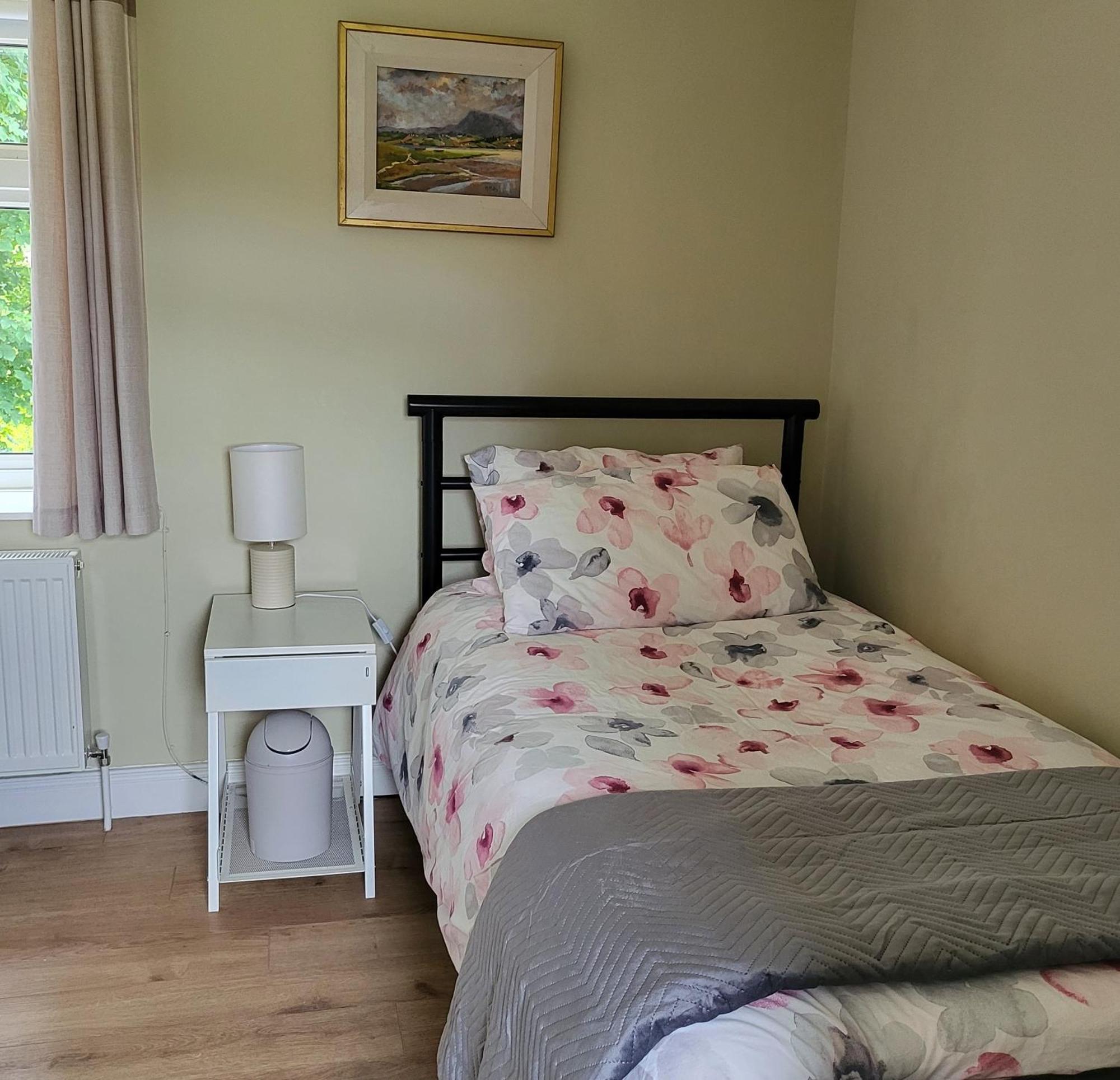 Dungloe Lakeside Lodging 아파트 외부 사진